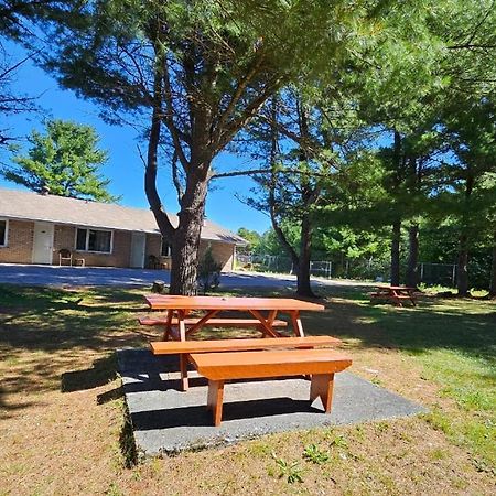 Super Nights Inn Sault Ste. Marie Εξωτερικό φωτογραφία