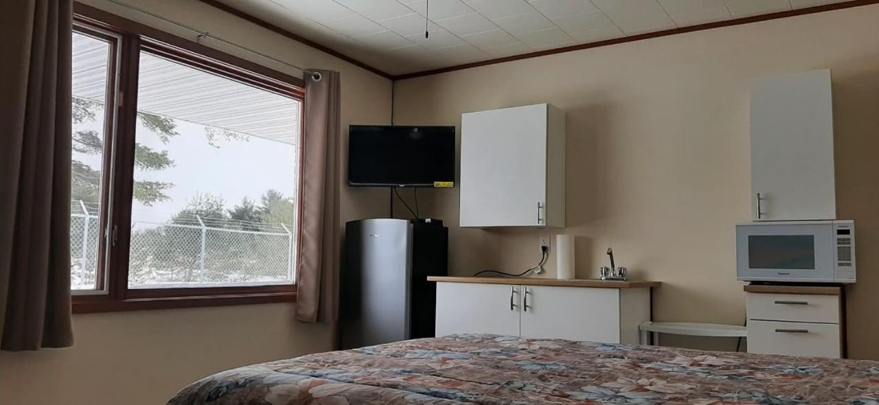 Super Nights Inn Sault Ste. Marie Εξωτερικό φωτογραφία