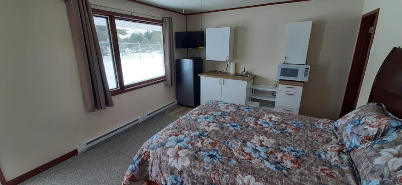 Super Nights Inn Sault Ste. Marie Εξωτερικό φωτογραφία