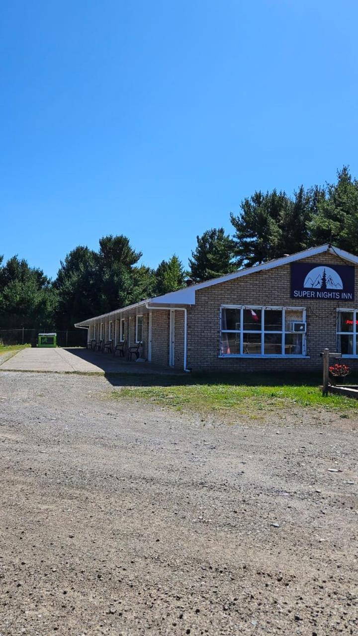 Super Nights Inn Sault Ste. Marie Εξωτερικό φωτογραφία